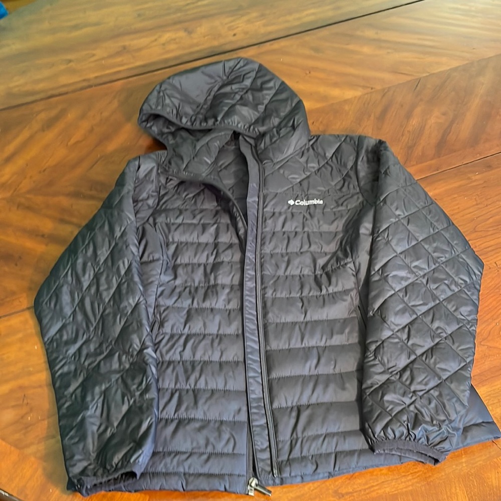 Women’s lightweight Columbia quilted jacket, size medium